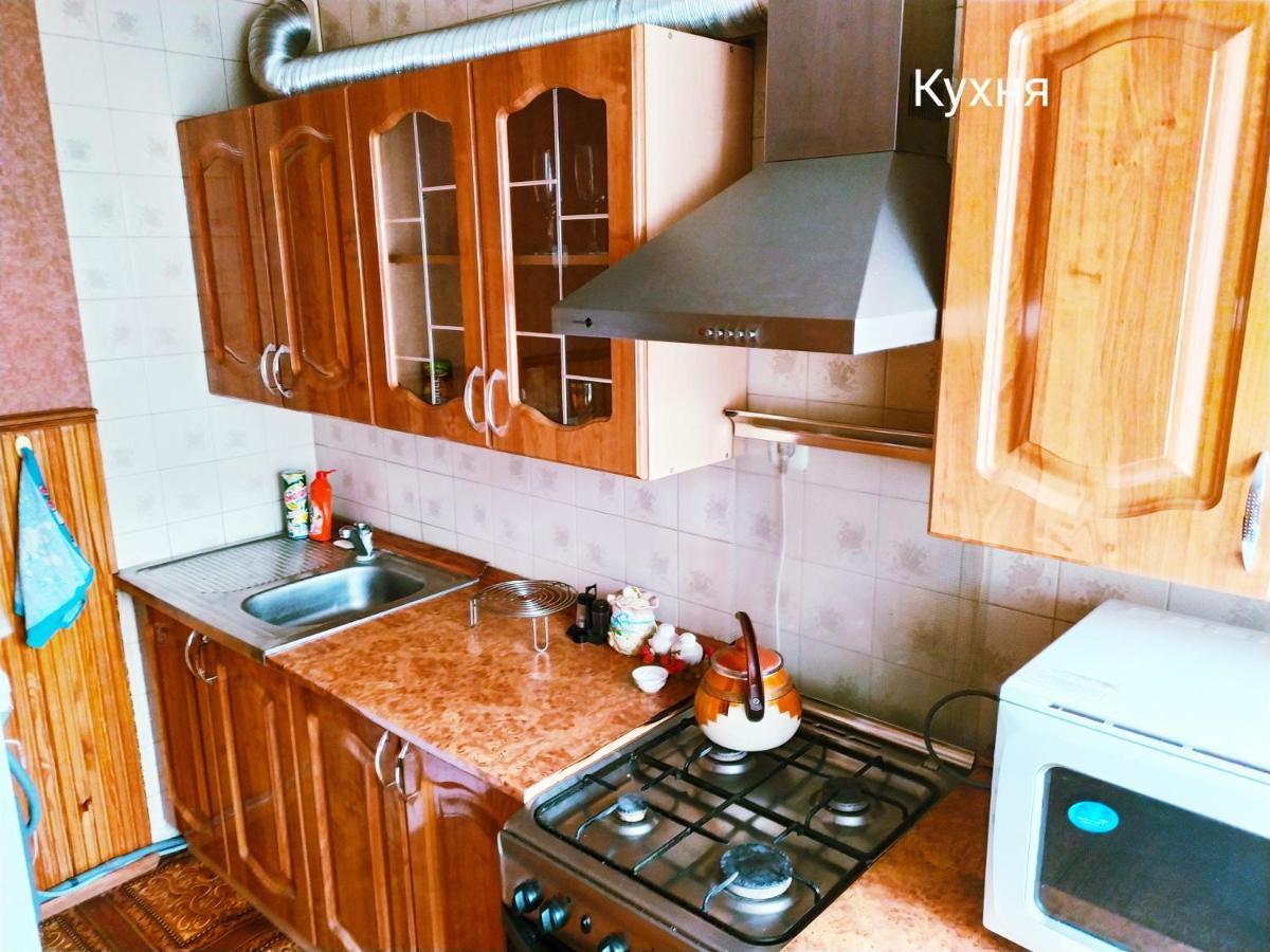Apartment On Oktyabrskaya 105 Babrujsk Esterno foto