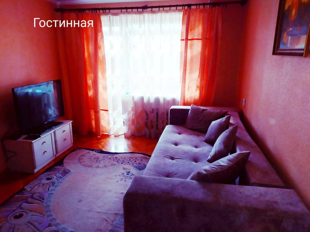 Apartment On Oktyabrskaya 105 Babrujsk Esterno foto