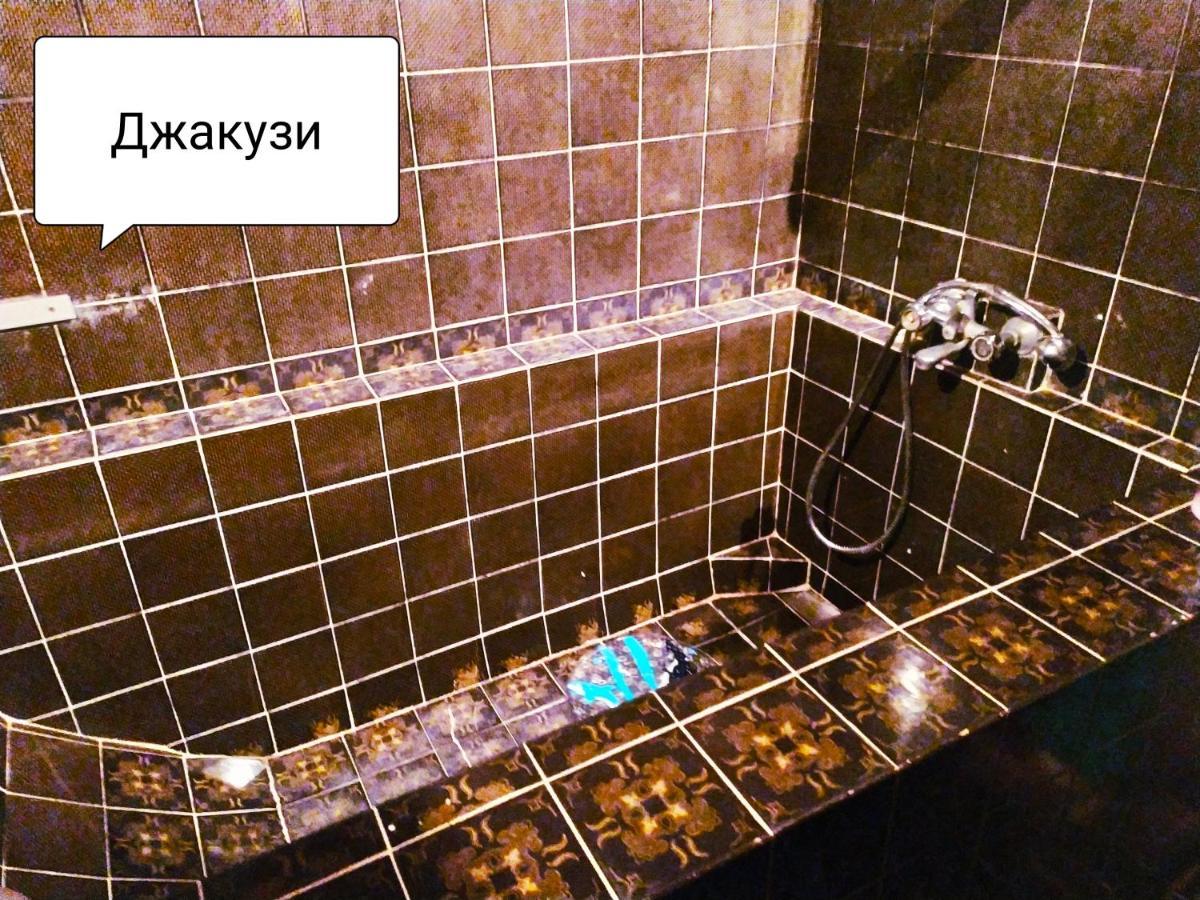 Apartment On Oktyabrskaya 105 Babrujsk Esterno foto